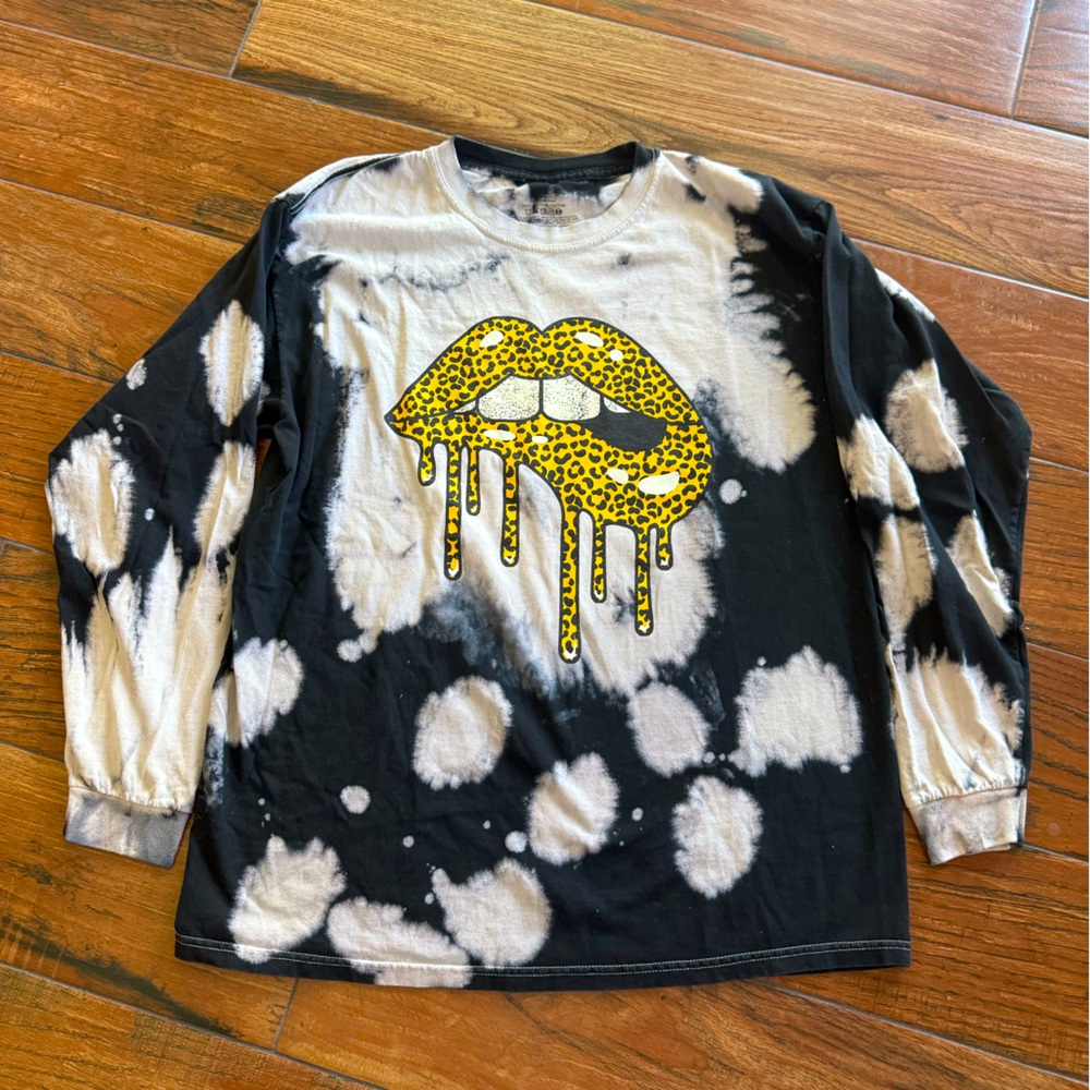 Drippy Lip Bite shirt